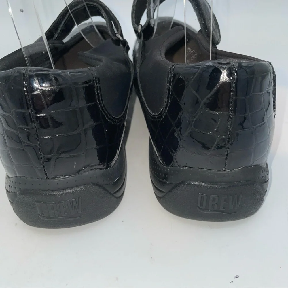 DREW Black Patent‎ Croc-Embossed Mary Jane Flat